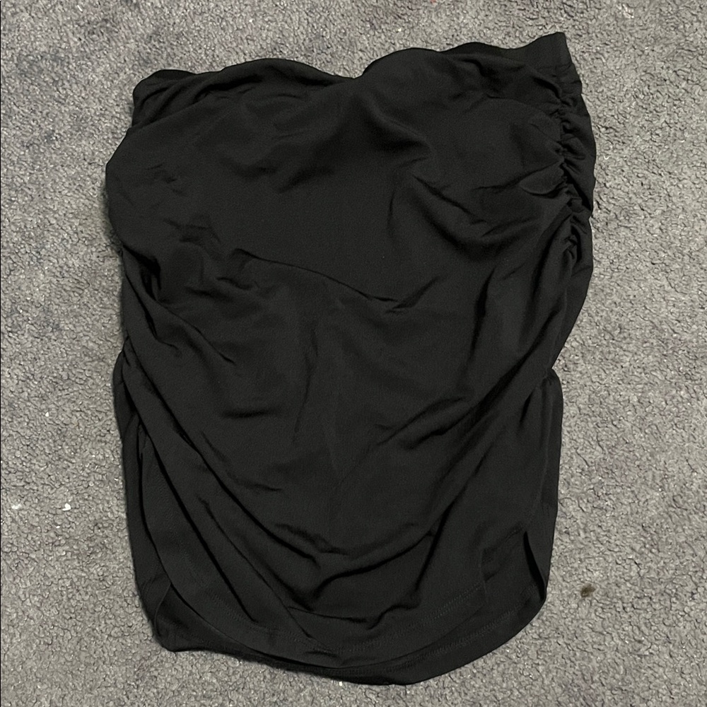 Black skirt